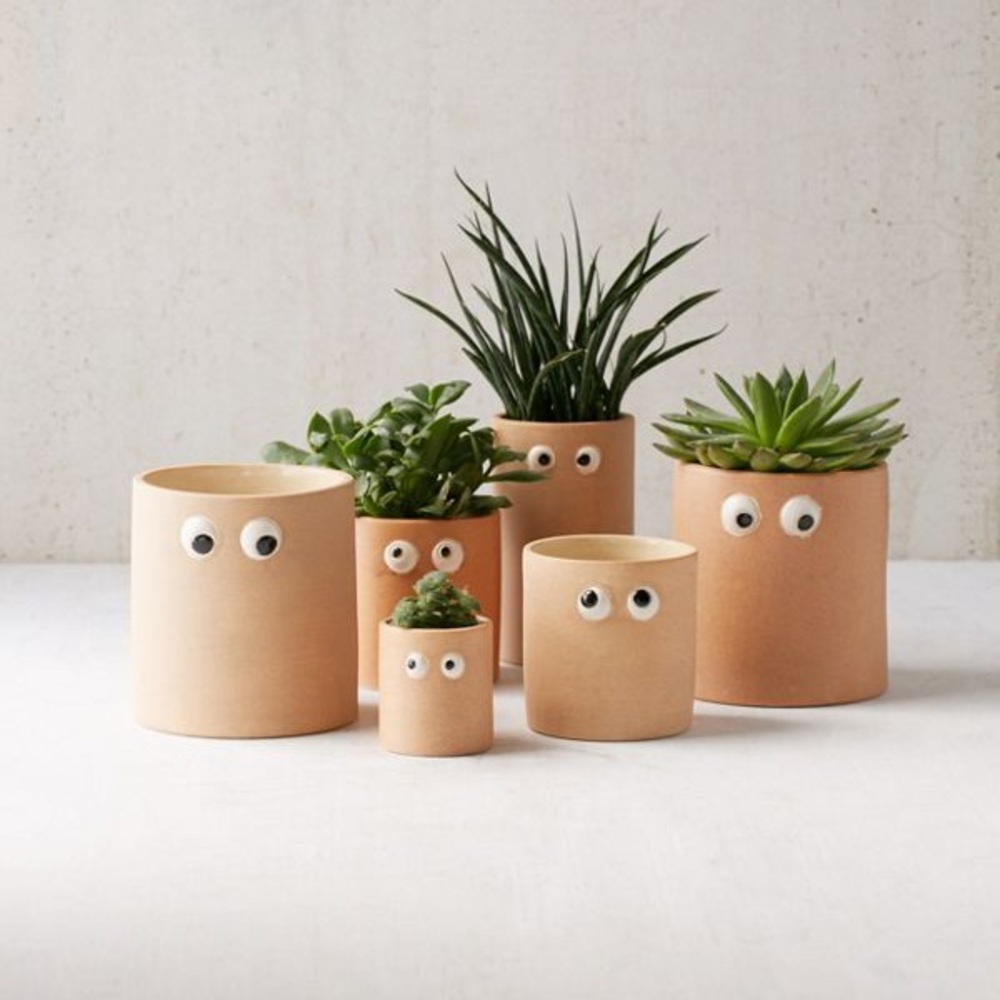 URBAN OUTFITTERS PLANTERS (3!!!!)